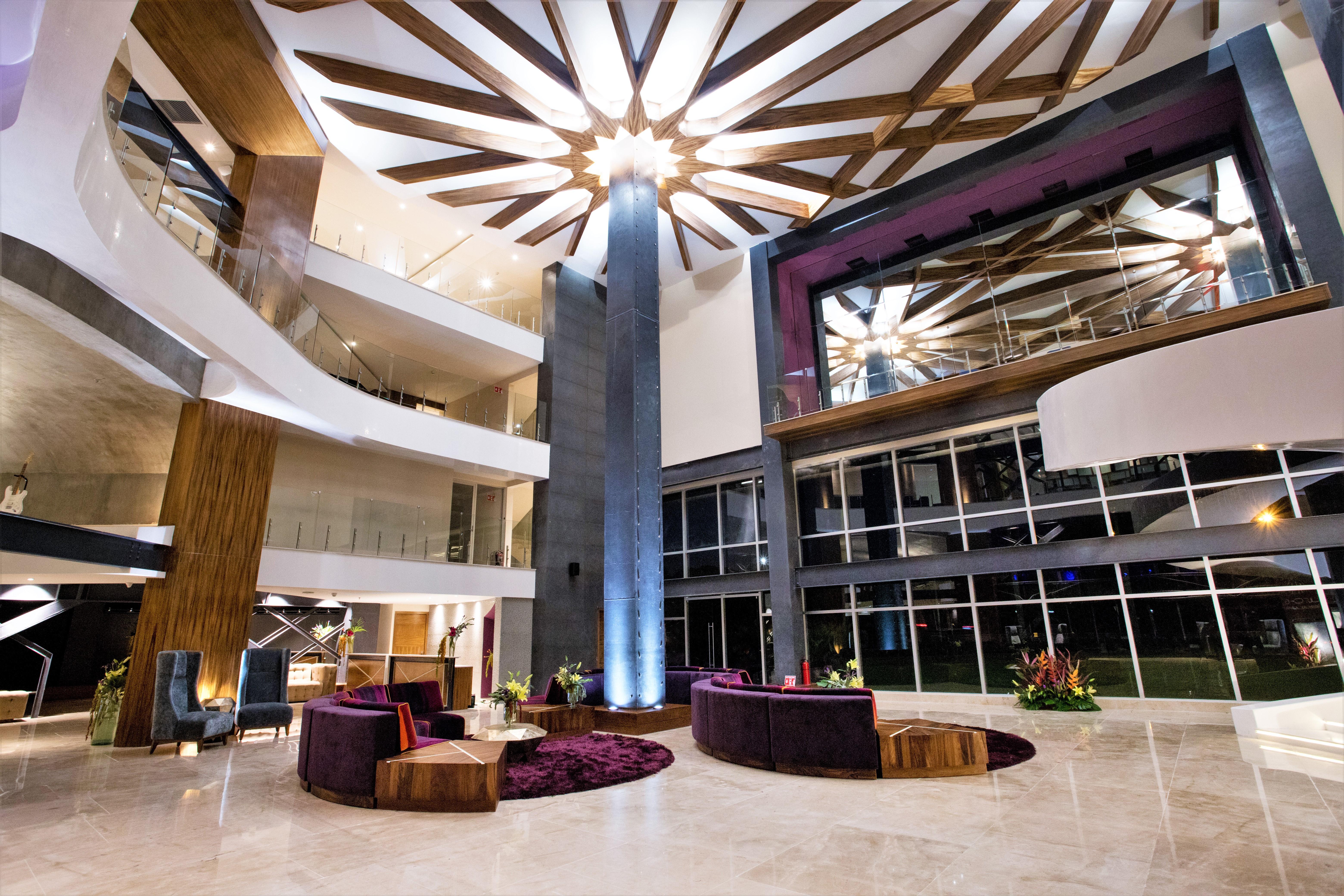 Hard Rock Hotel Guadalajara Zapopan Exterior photo Lobby