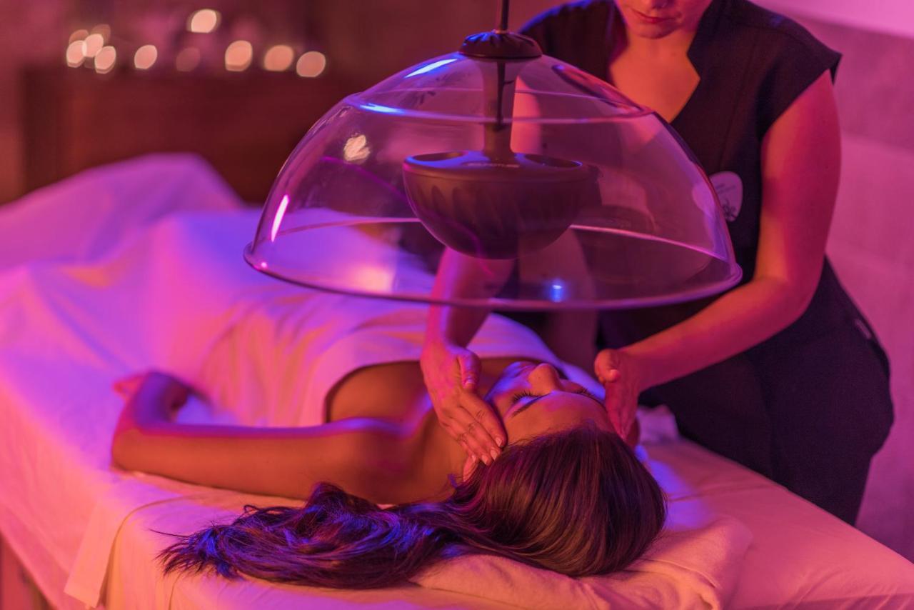 Hard Rock Hotel Guadalajara Zapopan Exterior photo Vacuum massage